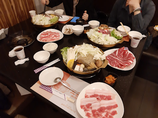 三喜屋日式火鍋韓式烤肉 的照片