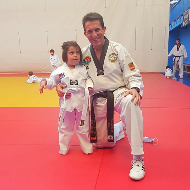 Club Taekwondo Villaviciosa de Odon — Comunidad