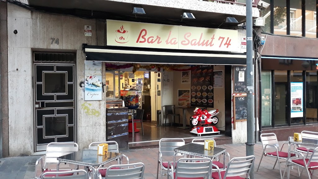 Bar La Salut 74