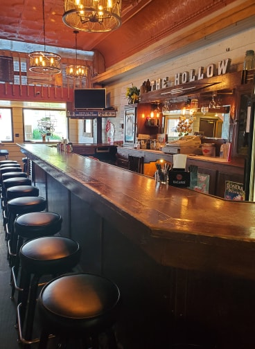  The Hollow Bar & Grill