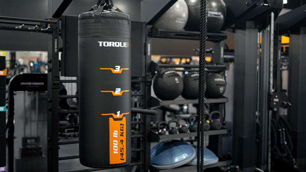  Gold's Gym North Naples