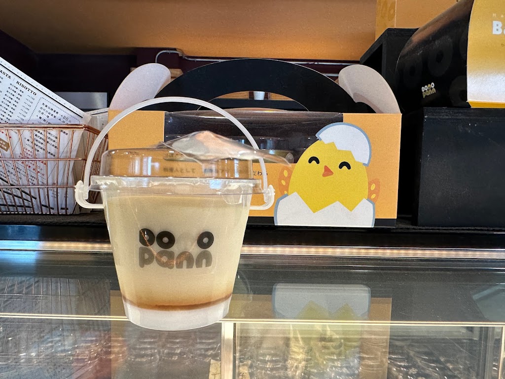 DOMO多麼胖咖啡甜點專賣店/ㄧ口泡芙/焦糖牛奶布丁(永華店) 的照片