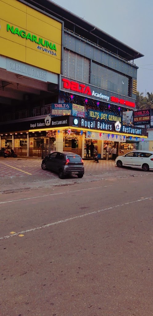 Royal Bakers And Restaurant Muvattupuzha