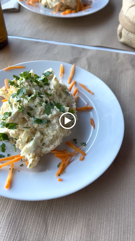 Tasca Restaurante Yoire — Videos