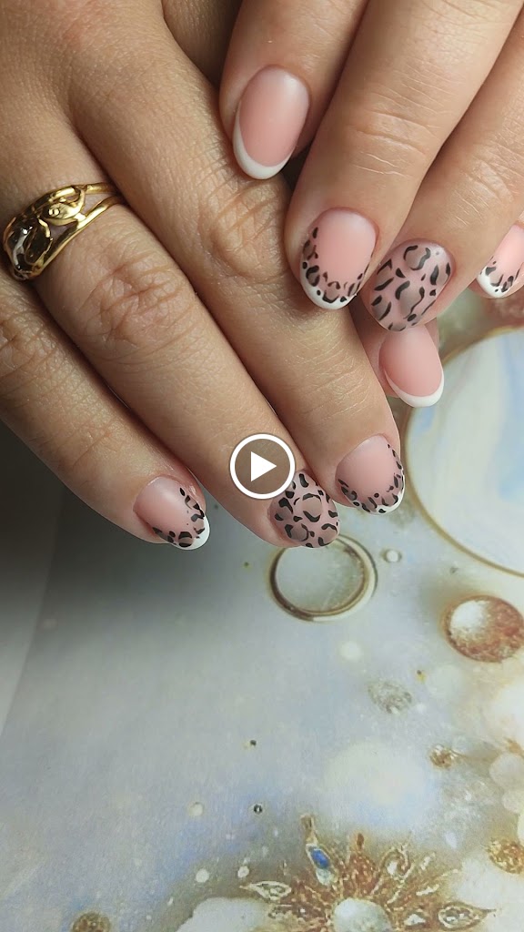 Paula Nail Studio — Del propietario