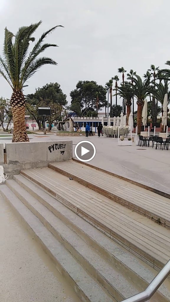 Restaurante-Bar Platja — Videos