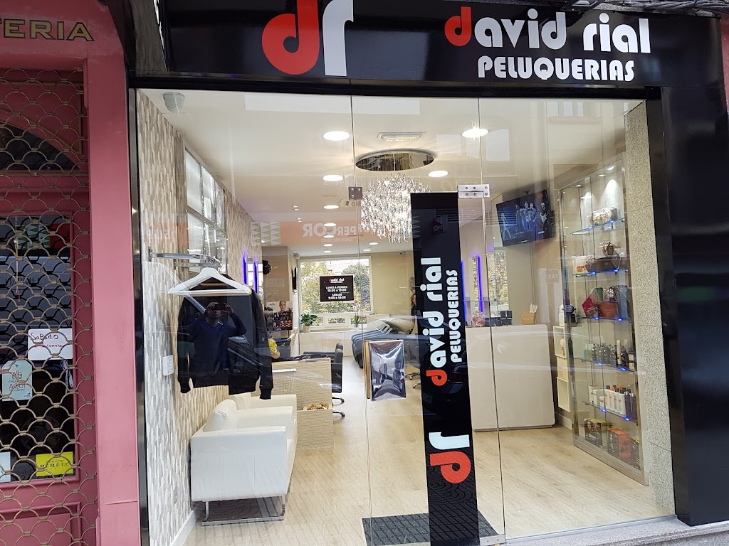David Rial, Peluqueria Aviles — Exterior