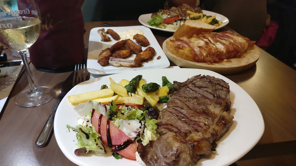 Bar San Gregorio — Comida y bebida