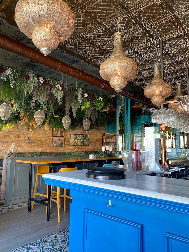 Tinder Bar