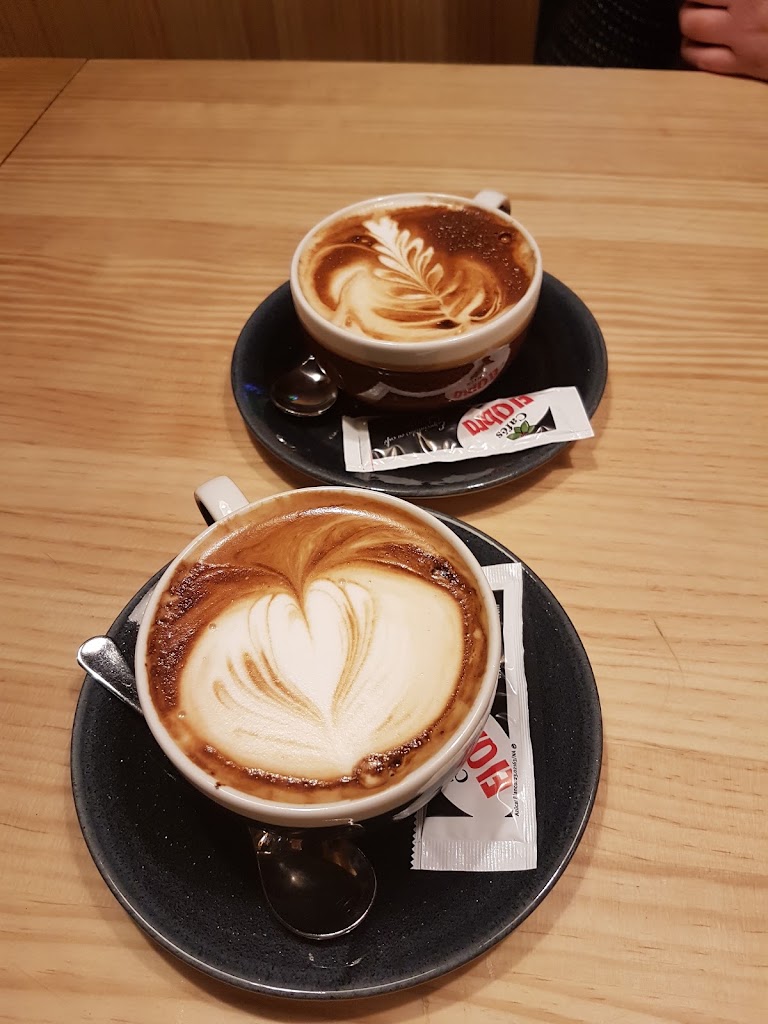 Cafe Bar Azoka — Cafe