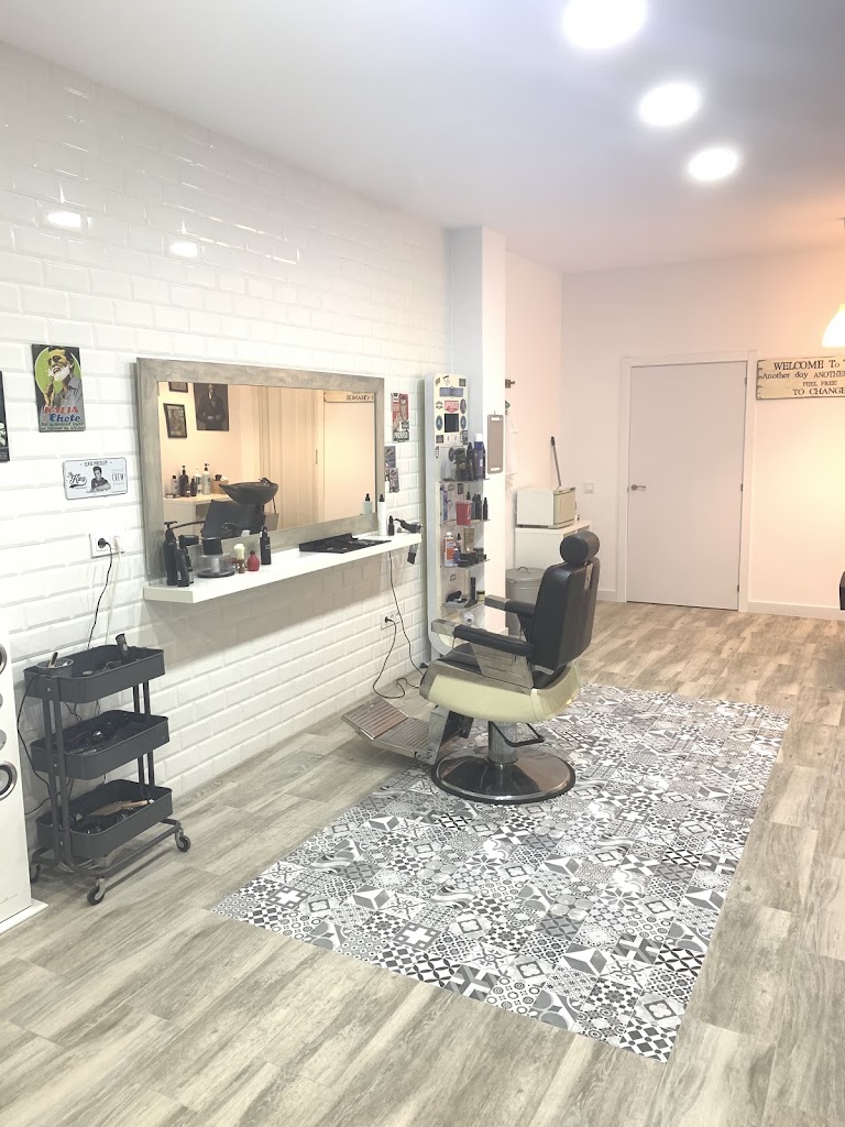 Peluqueria Le Club 10 Salon de Corte — Interior