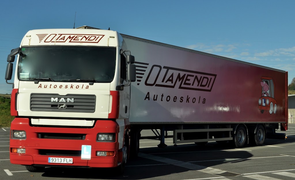 Otamendi autoeskola — Del propietario