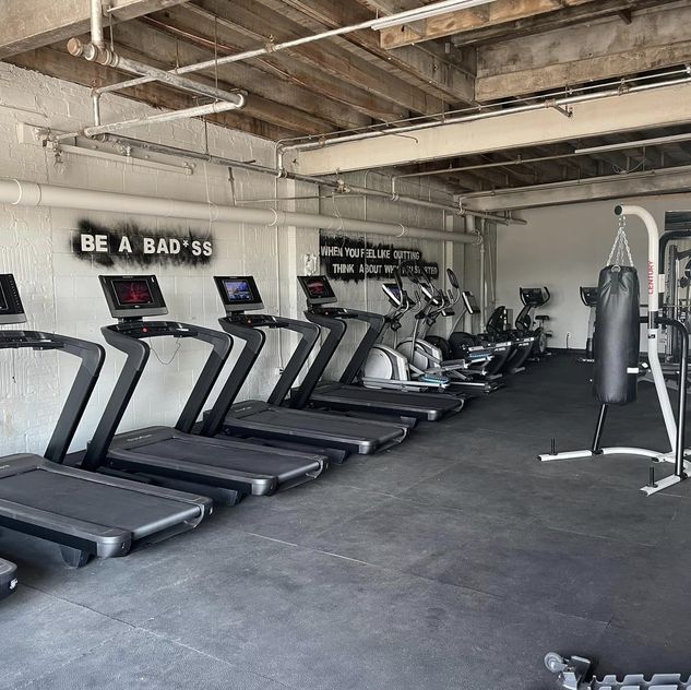  Winks Iron Lot / The Fitness Factory / Thee 605