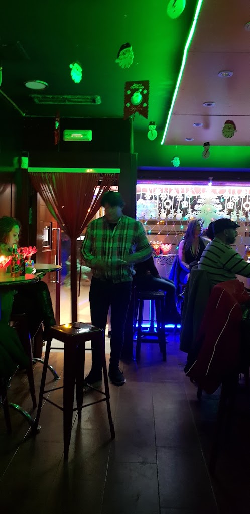 CAFE PUB THE PRINSS — Ambiente