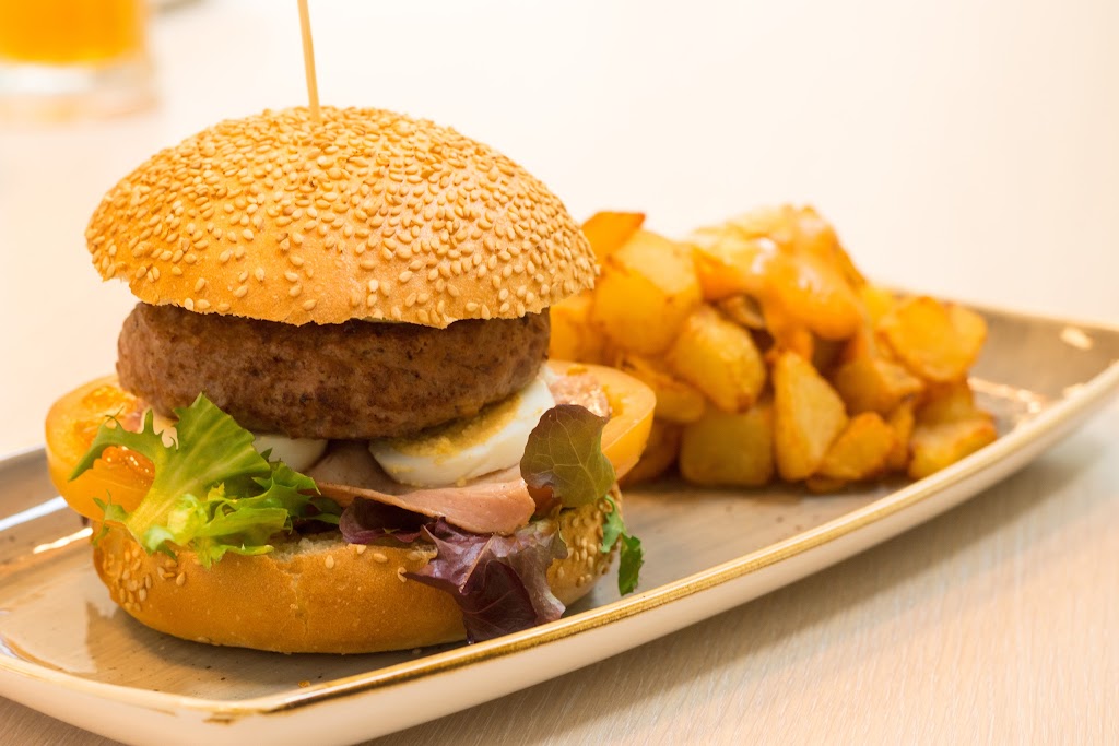Cafeteria STOP — Comida y bebida