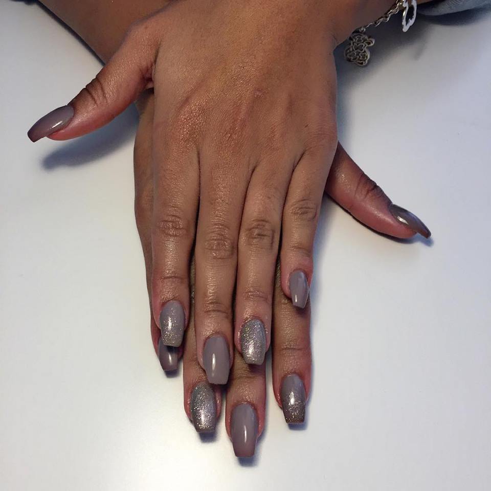 MARIANA ARANDA MAKE UP & NAILS