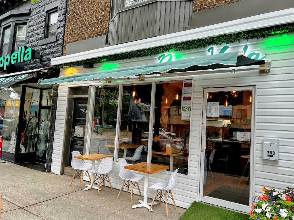 Pura Vida Restaurant