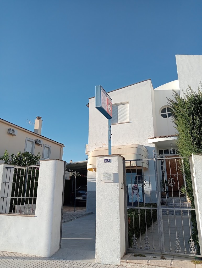 Peluqueria Unisex Gardenias Linares