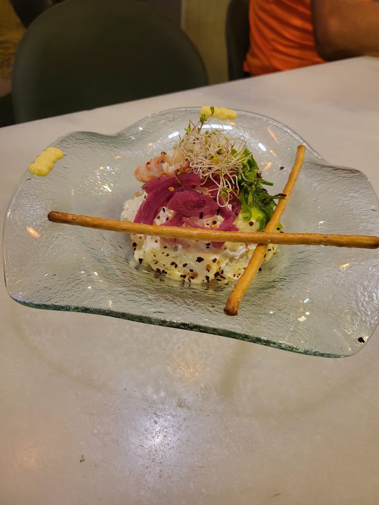 D'Yosh — Comida y bebida