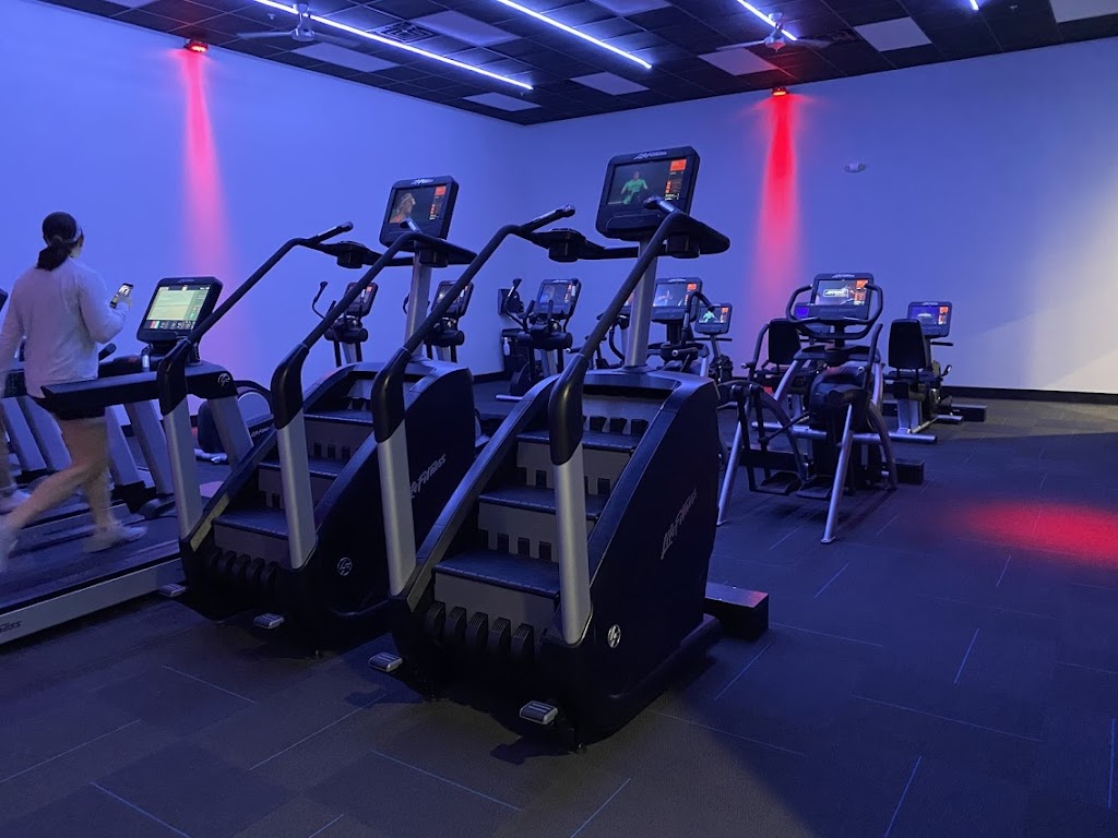  CLUB4 Fitness Knoxville