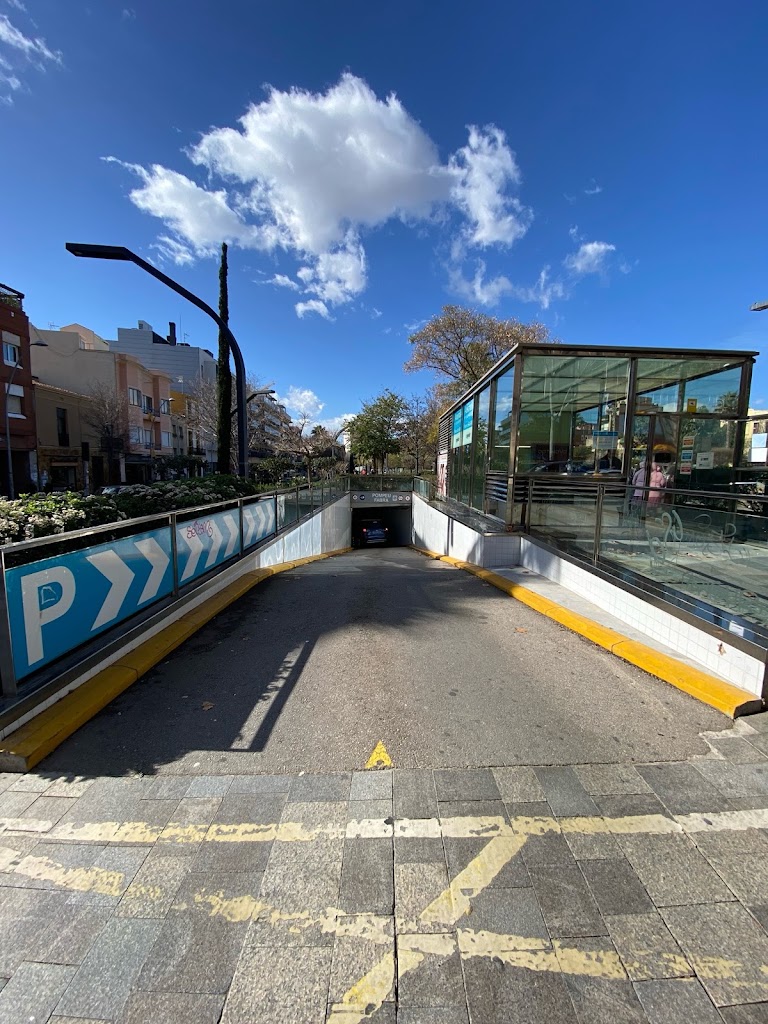 Parking padel nuestro Badalona — Del propietario