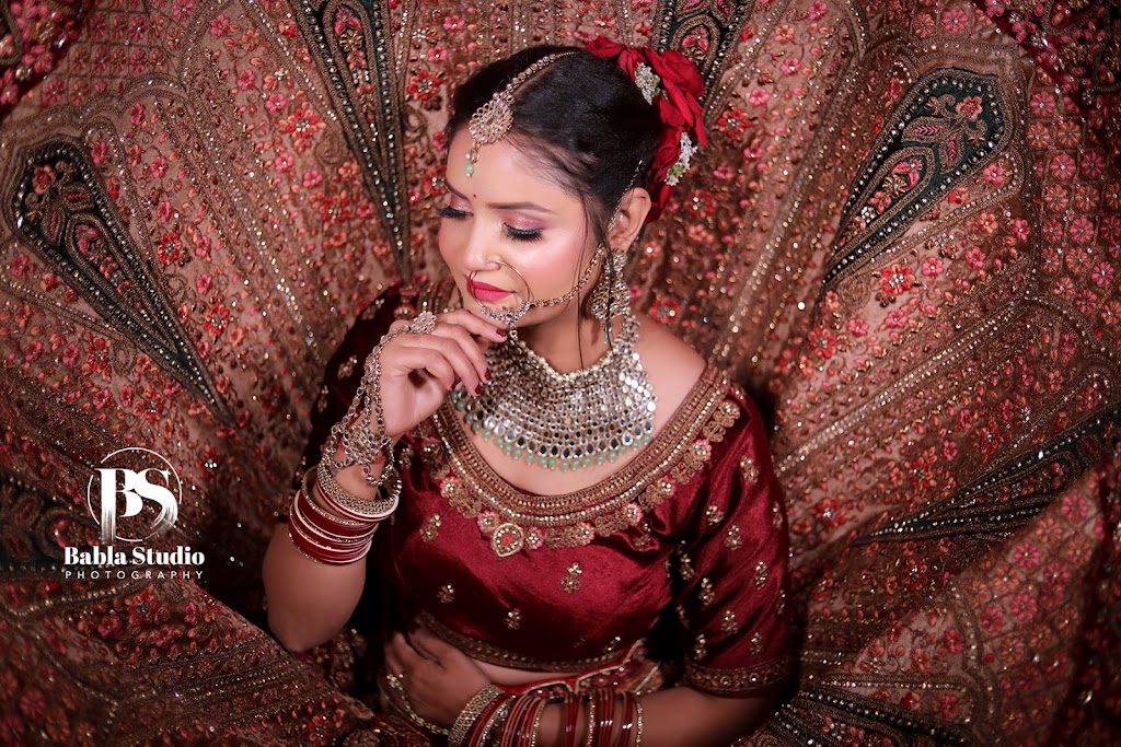 Mr Dadhiwala Unisex Salon