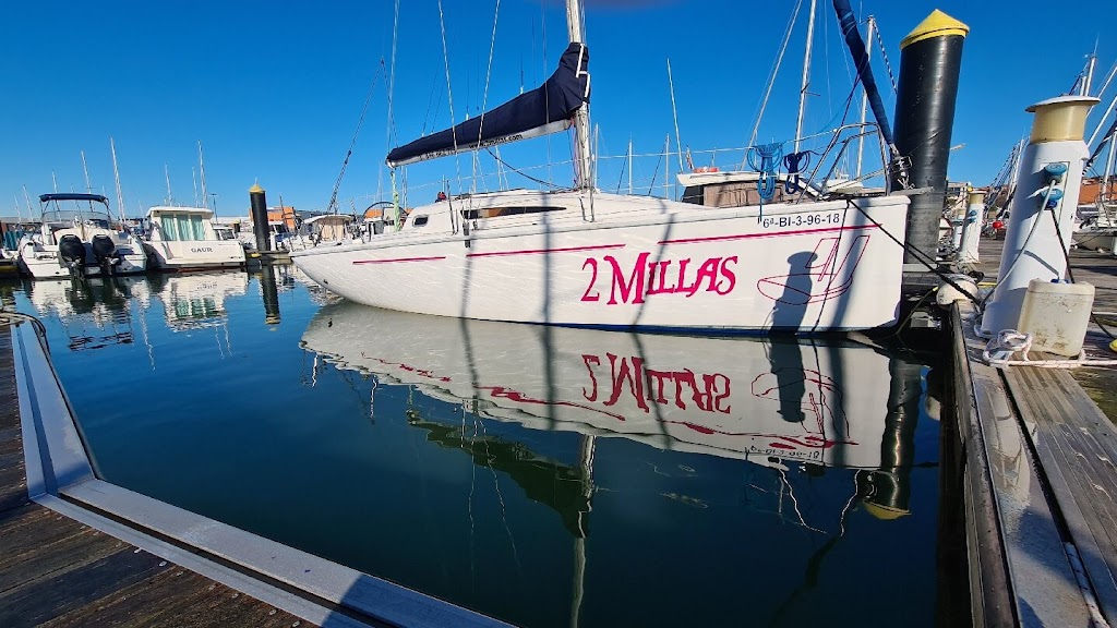 2 Millas Escuela Nautica y Alquiler