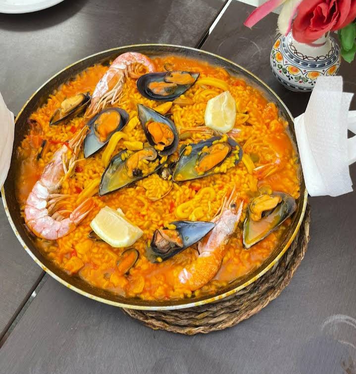 Restaurante los Arcos S.C. — Paella