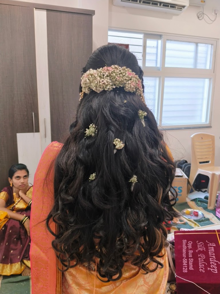 Lavish Professional Beauty Parlour And Makeup Studio