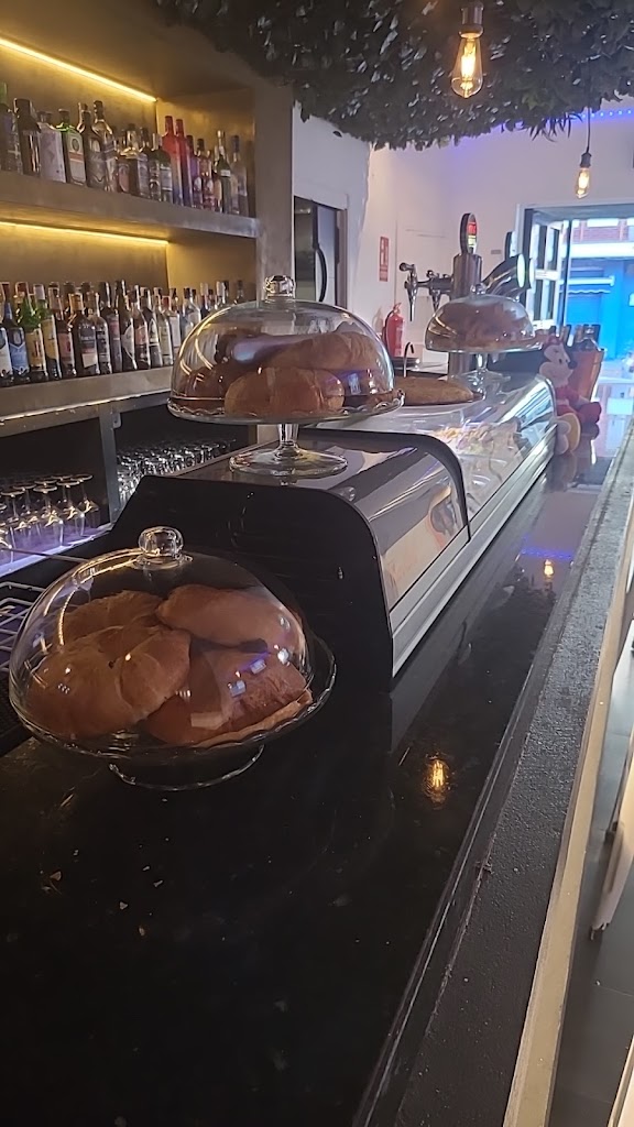 Budda restaurante cafeteria — Ambiente