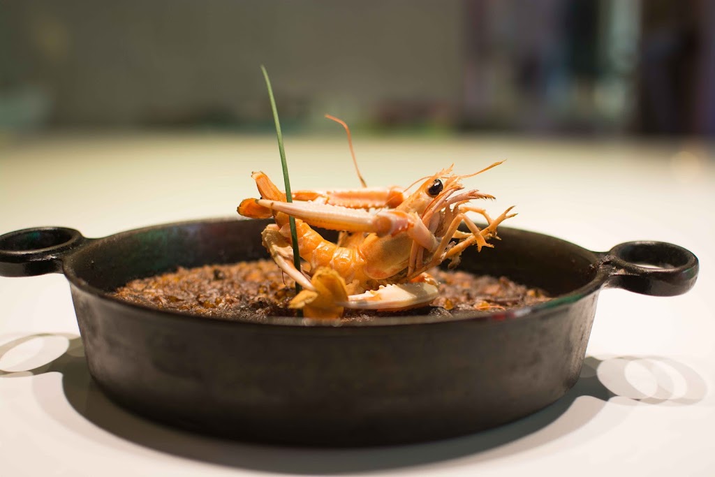 Sargantana Restaurant — Comida y bebida