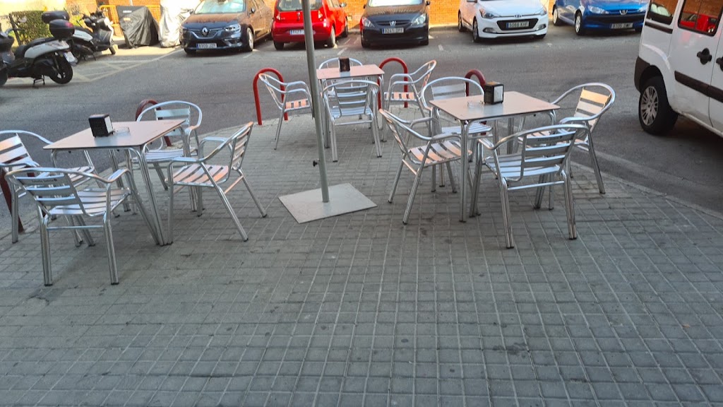 Bar Cafeteria Sol y sombra — Ambiente