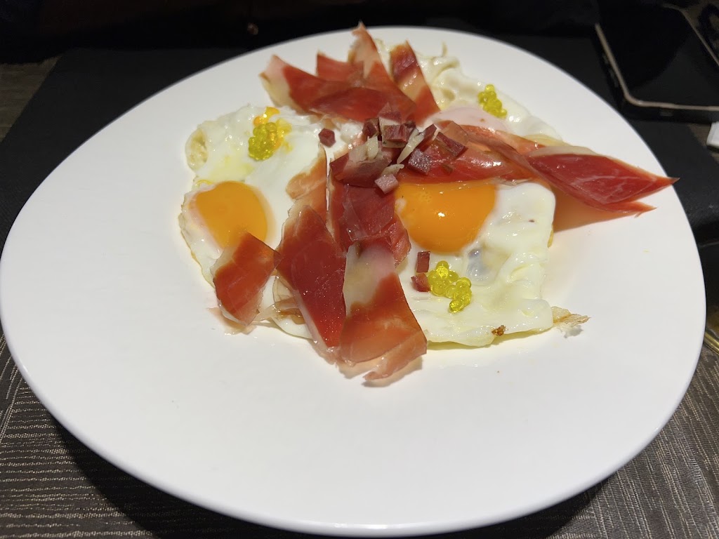 Azor Jamoneria — Huevos estrellados
