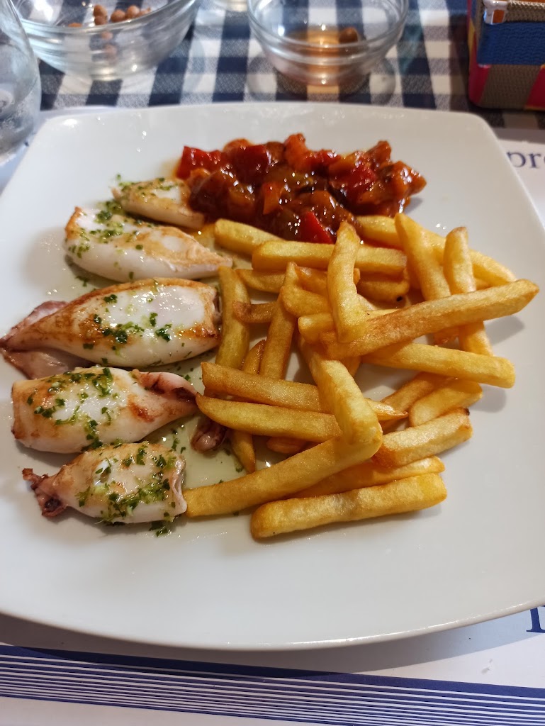 Restaurant Rhin Bar — Comida y bebida