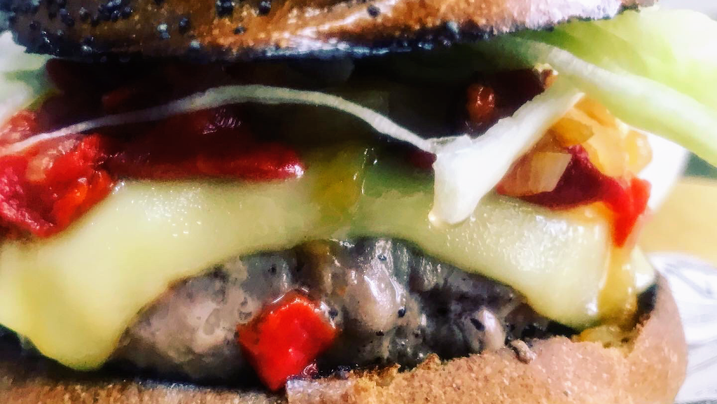 Enclave — Comida y bebida