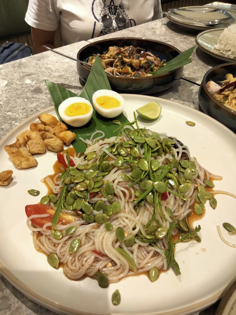 จัดจ้าน สาขา Promenade's Photo/Menu