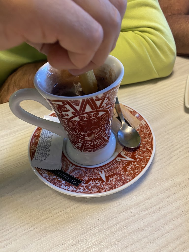 Ariela — Cafe
