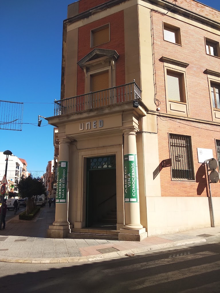 Uned Ciudad Real — Del propietario