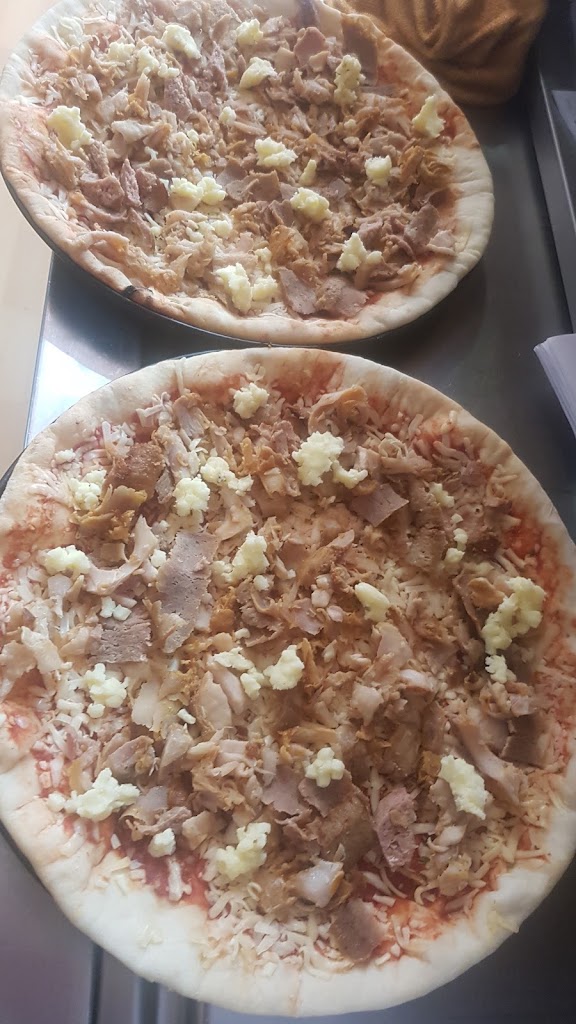 Massamara cerveceria montaditos — Comida y bebida