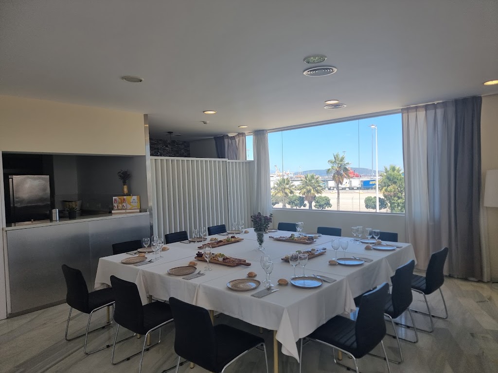 LA SEDE DE LA APBA Cafeteria y Restaurante — Ambiente