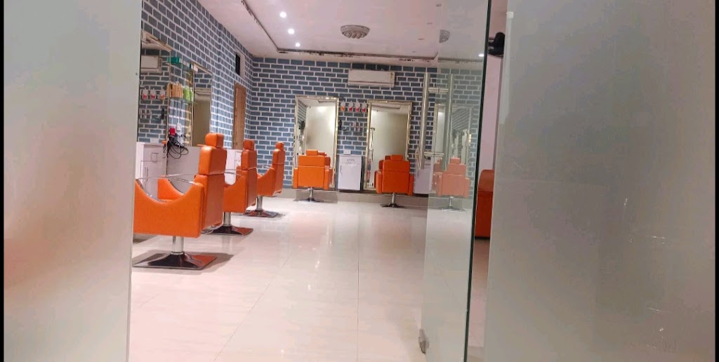 Sn Scissor Comb Professional Unisex Salon