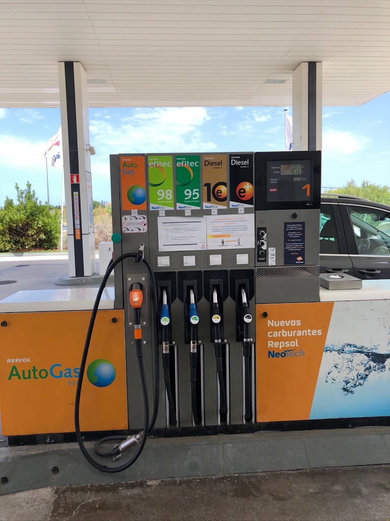 Estacion de Servicio Repsol — Estacion de servicio