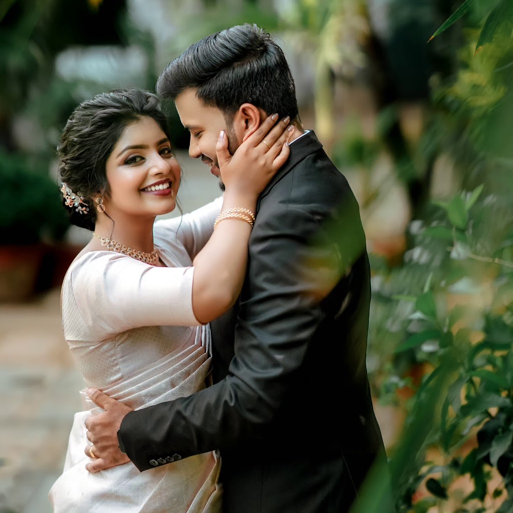 Zayana S Makeover Unisex Salon