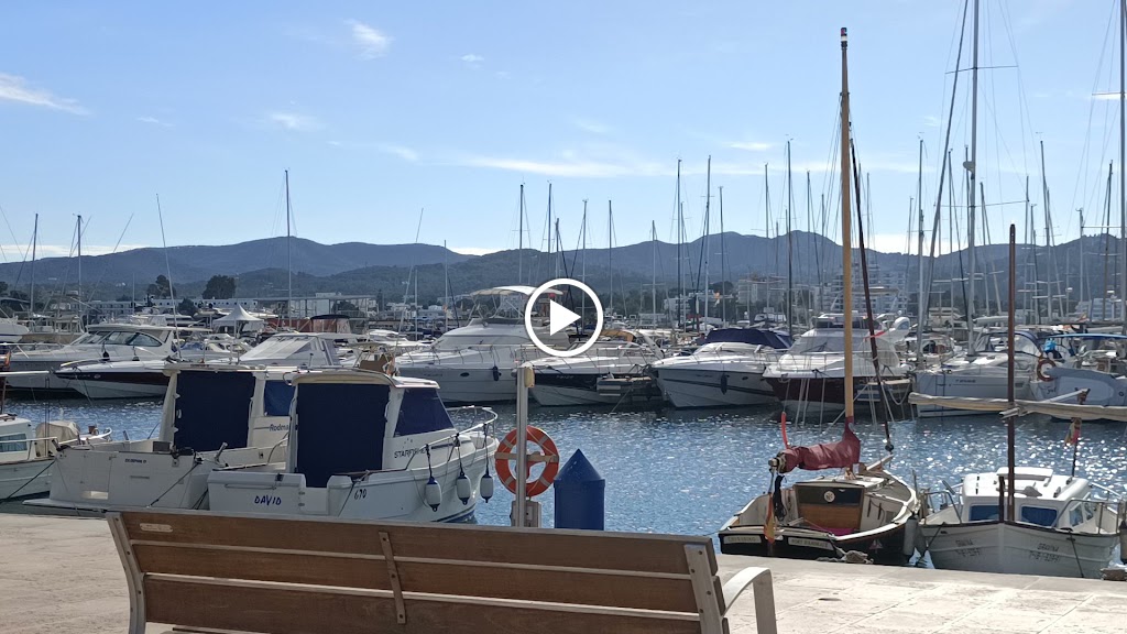 Parking puerto Sant Antoni (zona azul) — Videos
