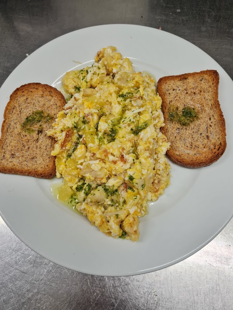 Restaurante Ricorico-cu — Comida y bebida