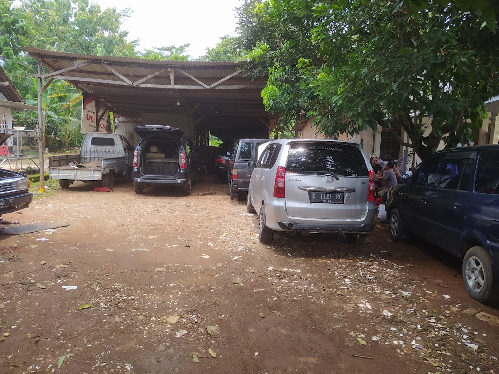 BENGKEL MOBIL GIJAN