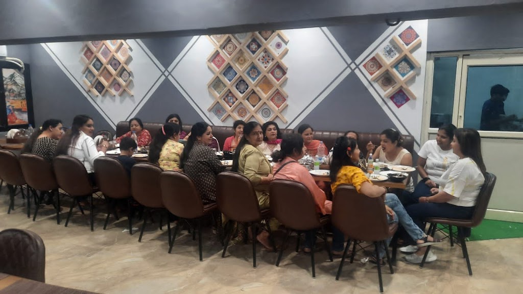 Garh Bhoj Restaurant Rishikesh