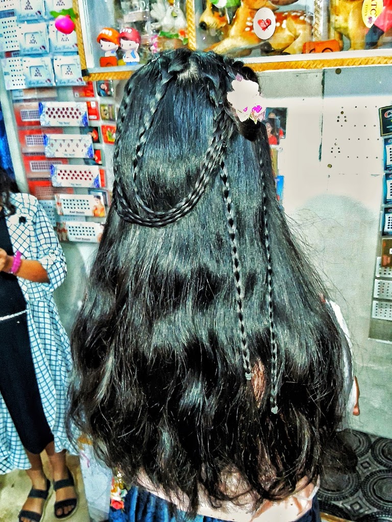 Dollybird Beauty Parlour And Cosmetics