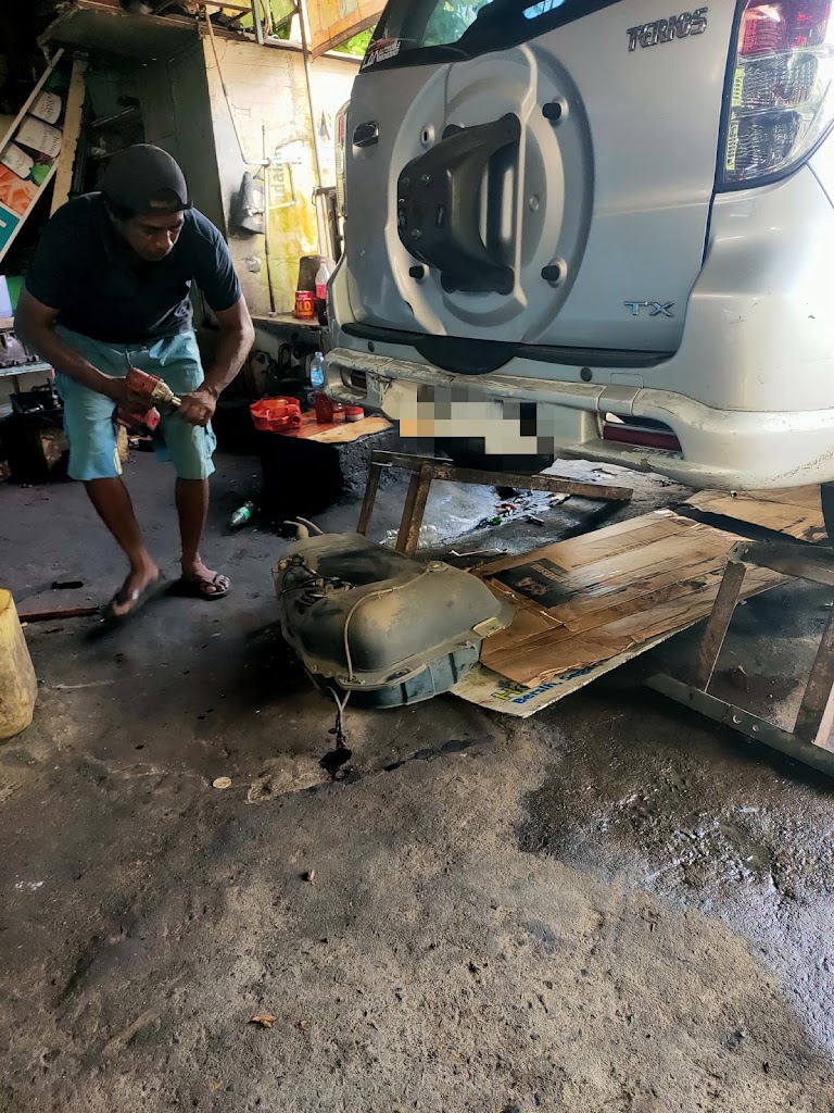 Bengkel mobil mas sulis