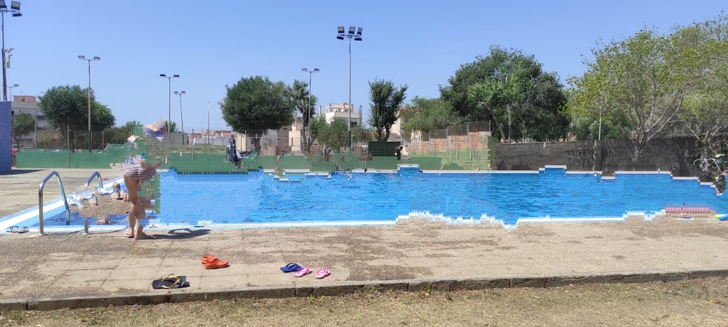 Piscina Municipal Les Roquetes — Piscina